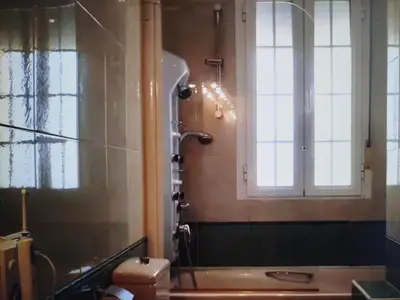 Un baño de Oscar Place B2B