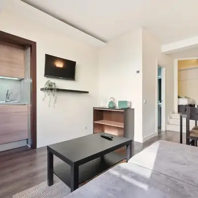 Apartamento reformado cerca del Retiro