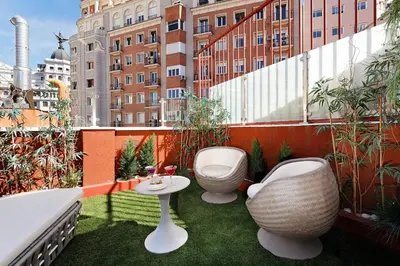 Jardín al aire libre en Grupotel Mayorazgo