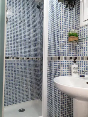 Un baño de CENTRO MADRID, Las Letras