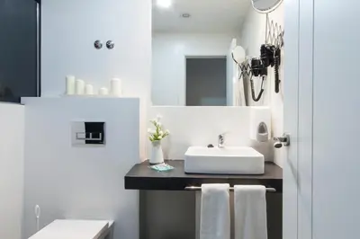 Una cocina o zona de cocina en Hostal Overnight Madrid
