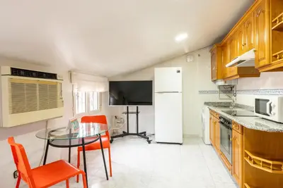 Una cocina o zona de cocina en Smartr Madrid Chueca