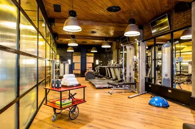 Gimnasio o instalaciones de fitness de Only YOU Hotel Atocha