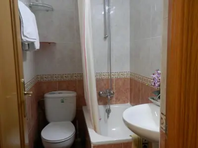 Un baño de Hostal del Pez Azul