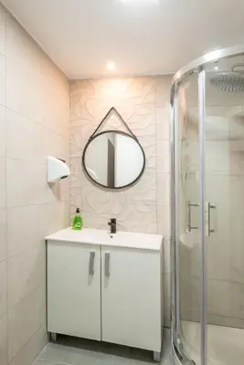 Un baño de Apartamentos Day Madrid GRAN VIA I