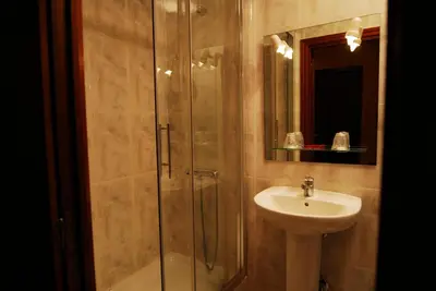 Un baño de Hostal Aguilar