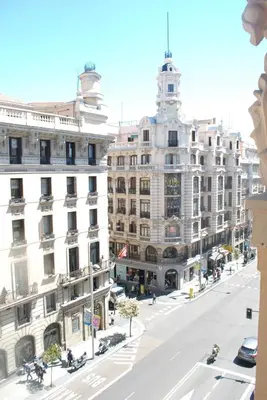 Edificio en el que se encuentra el hostal o pensión
