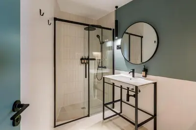 Un baño de Tribu Malasaña