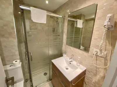 Un baño de Malasaña Apartments