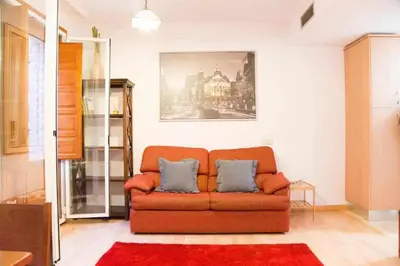 Zona de estar de Un ideal estudio para conocer Madrid