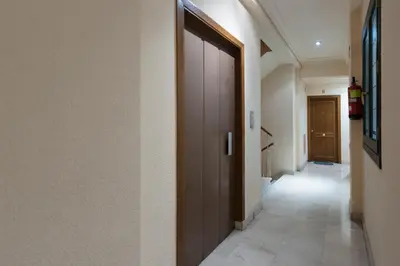 Plano de Apartamento con Estilo en Plaza España - Ubicación Premium