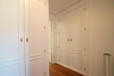 Plano de Apartamento con Estilo en Plaza España - Ubicación Premium