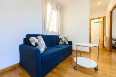 Zona de estar de For You Rentals reina sofia apartment TEMPORAL DFO214