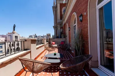 Un balcón o terraza de Ático en la Gran Vía con Terraza