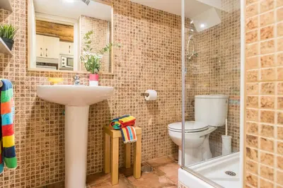 Un baño de Waou Puerta del Sol I - Alquiler Corta Duración