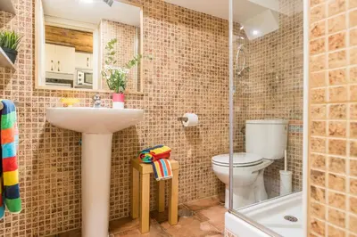 Un baño de Waou Puerta del Sol I - Alquiler Corta Duración