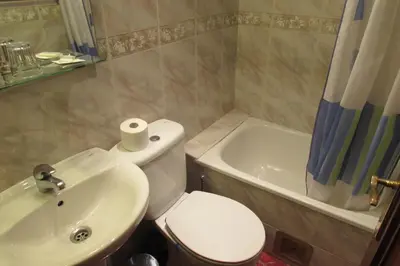 Un baño de Hostal Prim