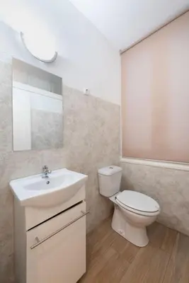 Un baño de Apartamentos Day Madrid GRAN VIA II