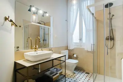 Un baño de Premium Home Gran Vía