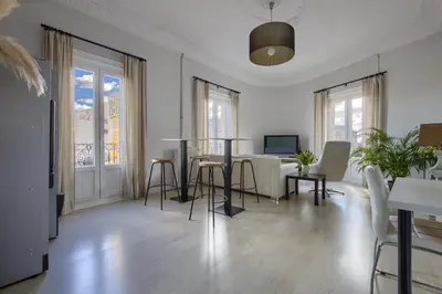 Una televisión o centro de entretenimiento en Hostal Besaya