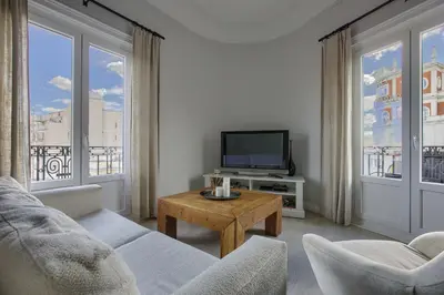 Una televisión o centro de entretenimiento en Hostal Besaya