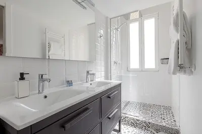Un baño de Casa Malasaña