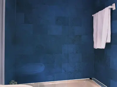 Un baño de SOL- CARLOS V Apartaments
