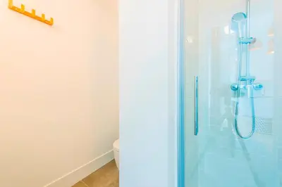 Un baño de Be Mate Gran Vía Suites