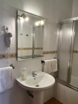 Un baño de Hostal Zamorán -Madrid Centro Gran Vía Sol-