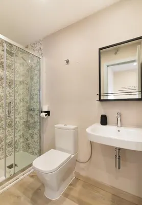 Un baño de Hostal Art Madrid