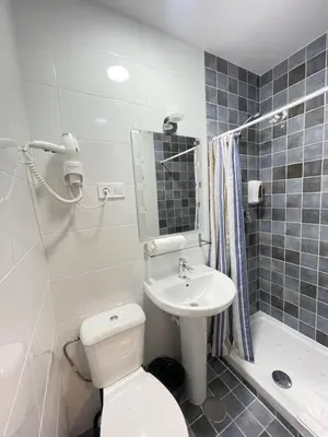 Un baño de Hostal Oliver