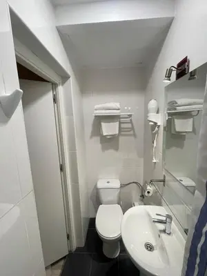 Un baño de Hostal Oliver