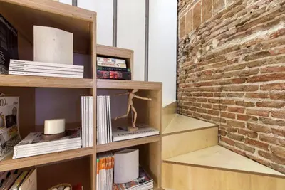 Biblioteca en el apartamento
