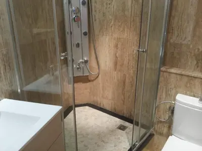 Un baño de Plaza Mayor-Rastro WF
