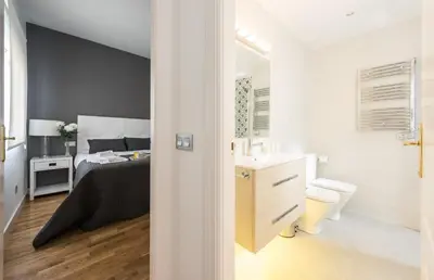 Un baño de Latina Suite