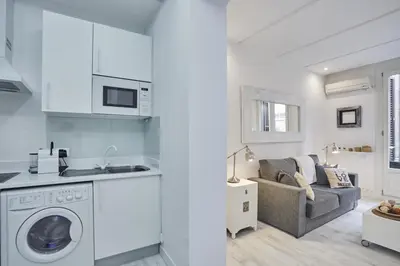 Una cocina o zona de cocina en LEEWAYS LOFT I in HORTALEZA