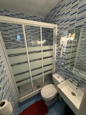 Un baño de Hostal Fuentesol
