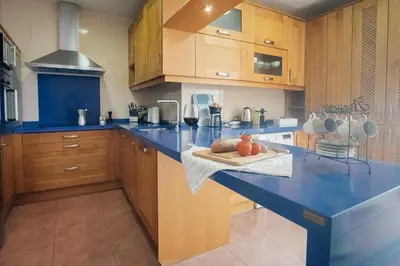 Una cocina o zona de cocina en Heima Puerta del Sol - Plaza Santa Ana