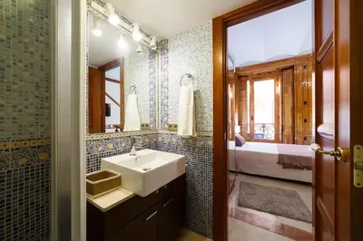 Un baño de El Jardín del Ángel Olivo