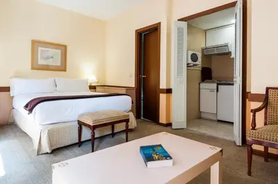 Una cocina o zona de cocina en Espahotel Plaza Basílica