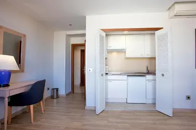 Una cocina o zona de cocina en Espahotel Plaza Basílica