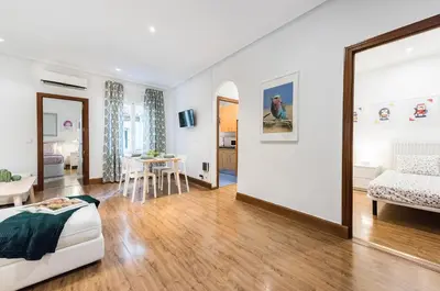 Cama o camas de una habitación en Apartamento totalmente equipado en el centro de Madrid