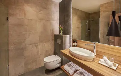 Un baño de NH Collection Madrid Gran Vía