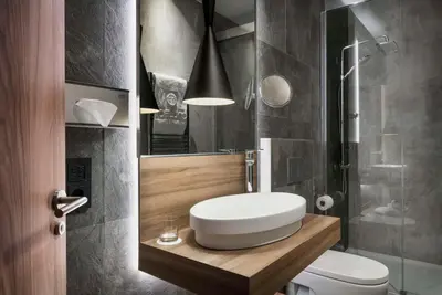 Un baño de NH Collection Madrid Gran Vía