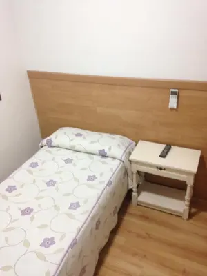 Cama o camas de una habitación en Hostal Nersan2