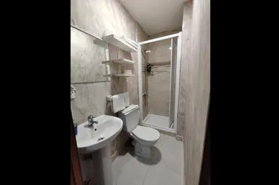 Un baño de Hostal Cervantes