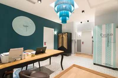 Plano de Hostal Evoke Madrid