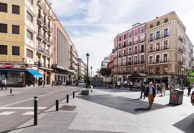 Clientes alojados en Hostal Evoke Madrid