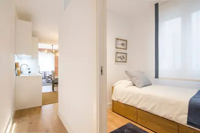 Cama o camas de una habitación en Bright Cozy 2BD 2BTH with Balcony - Chueca