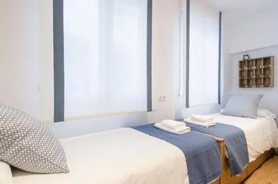 Cama o camas de una habitación en Bright Cozy 2BD 2BTH with Balcony - Chueca